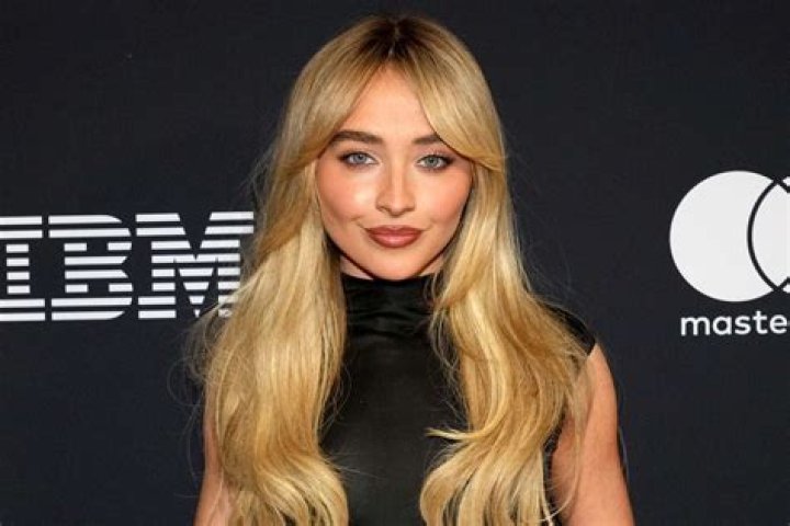 Sabrina Carpenter's Height: The Rising Star's Dimensions And More